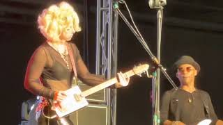 Samantha Fish Rocking The Dallas Guitar Show With Her Cigar Box Guitar [upl. by Nalyk214]