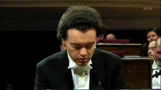 EVGENY KISSIN plays CHOPIN Waltz Op64 n2 [upl. by Arlette]