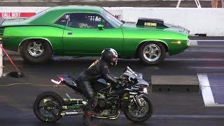 SPORTBIKES RIPPING THE FREEWAY AT NIGHT [upl. by Anoy816]